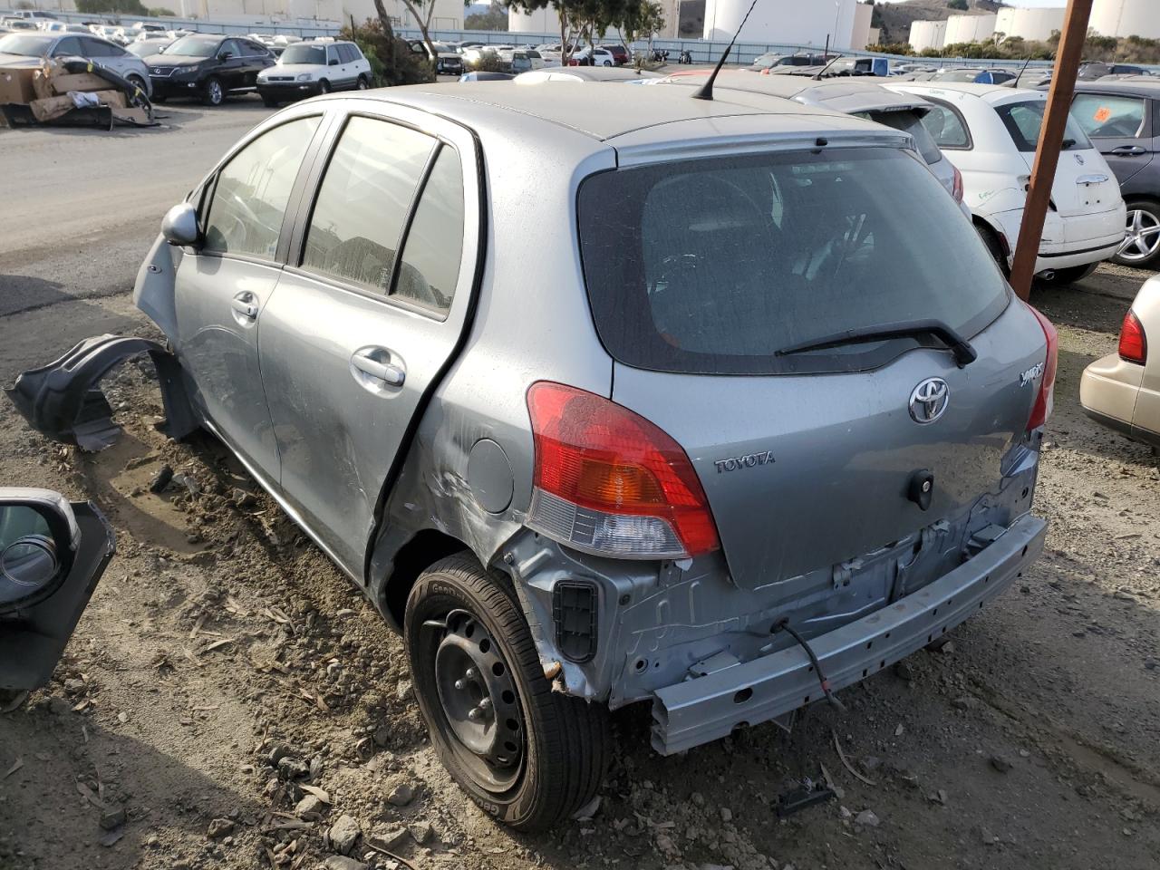 Obraz 2 z 2009 TOYOTA YARIS  2009 z VIN JTDKT903095245072