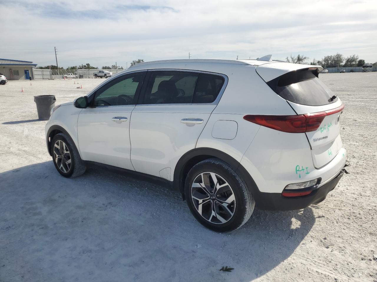 Image 2 of 2020 KIA SPORTAGE EX 2020 with VIN KNDPN3AC1L7802546