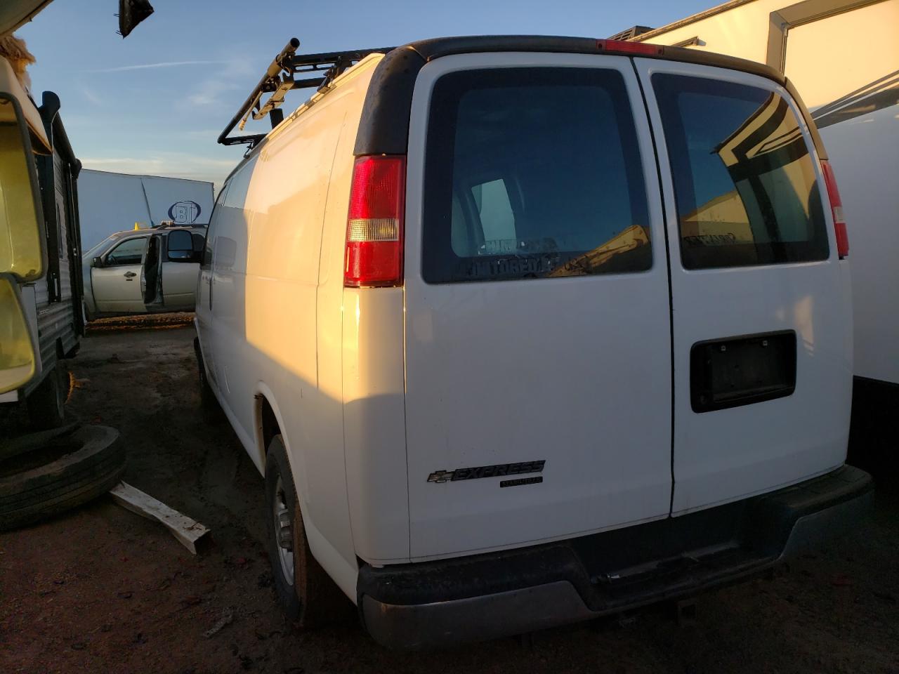 Изображение 2 2015 CHEVROLET EXPRESS G3500  2015 с VIN 1GCZGTCG3F1276690