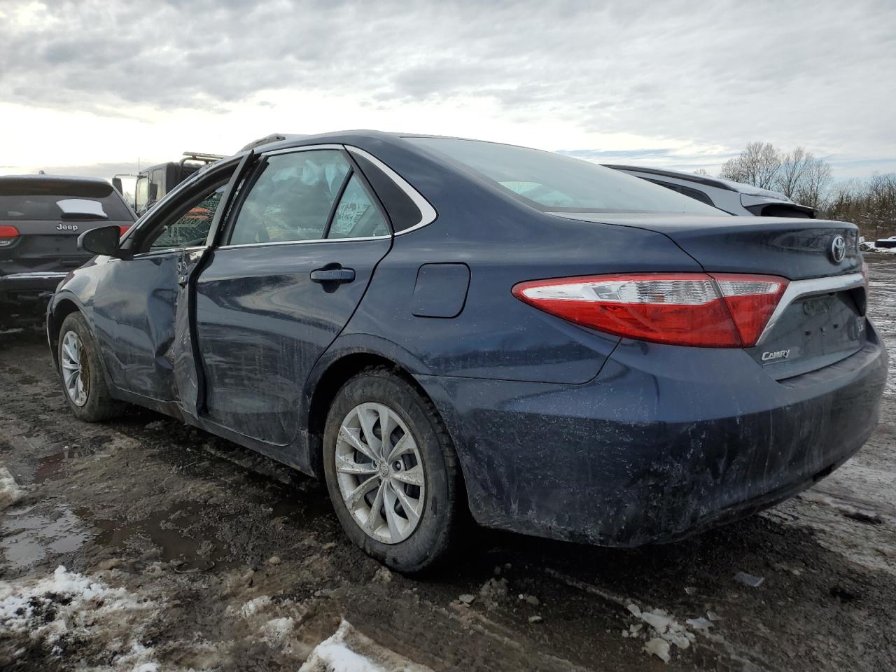 Image 2 of 2017 TOYOTA CAMRY LE 2017 with VIN 4T1BF1FK5HU672867