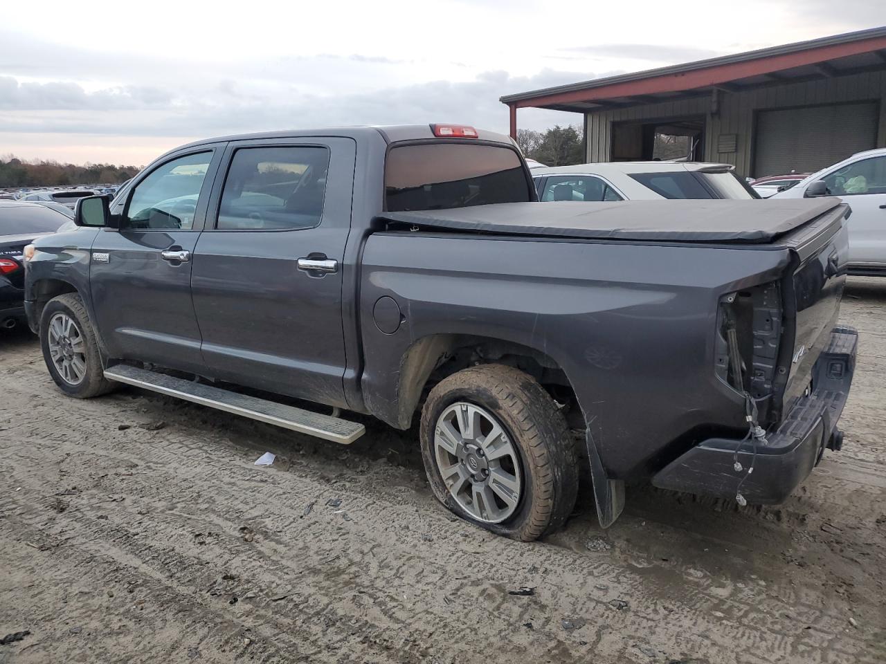 Obraz 2 z 2016 TOYOTA TUNDRA CREWMAX 1794 2016 z VIN 5TFAY5F11GX533602