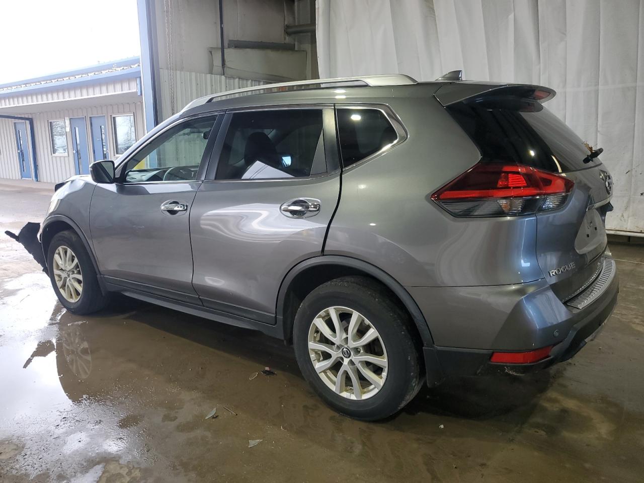 Obraz 2 z 2020 NISSAN ROGUE S 2020 z VIN JN8AT2MV9LW116963
