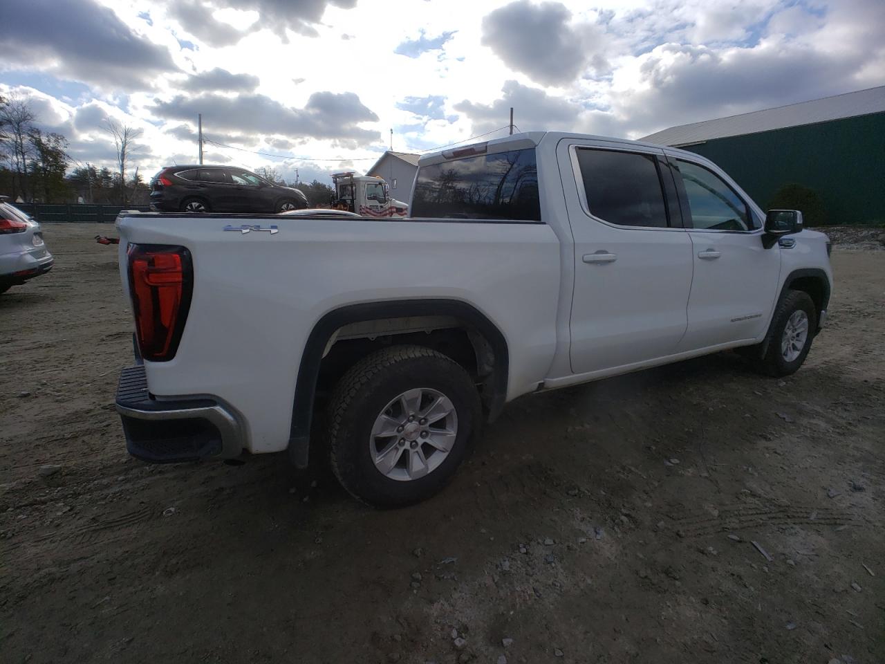 Изображение 3 2023 GMC SIERRA K1500 SLE 2023 с VIN 3GTUUBED9PG132855