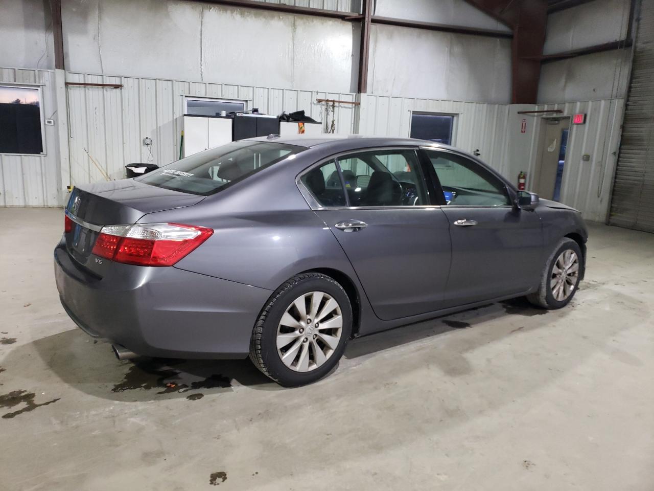 Image 3 of 2013 HONDA ACCORD EXL 2013 with VIN 1HGCR3F85DA019890