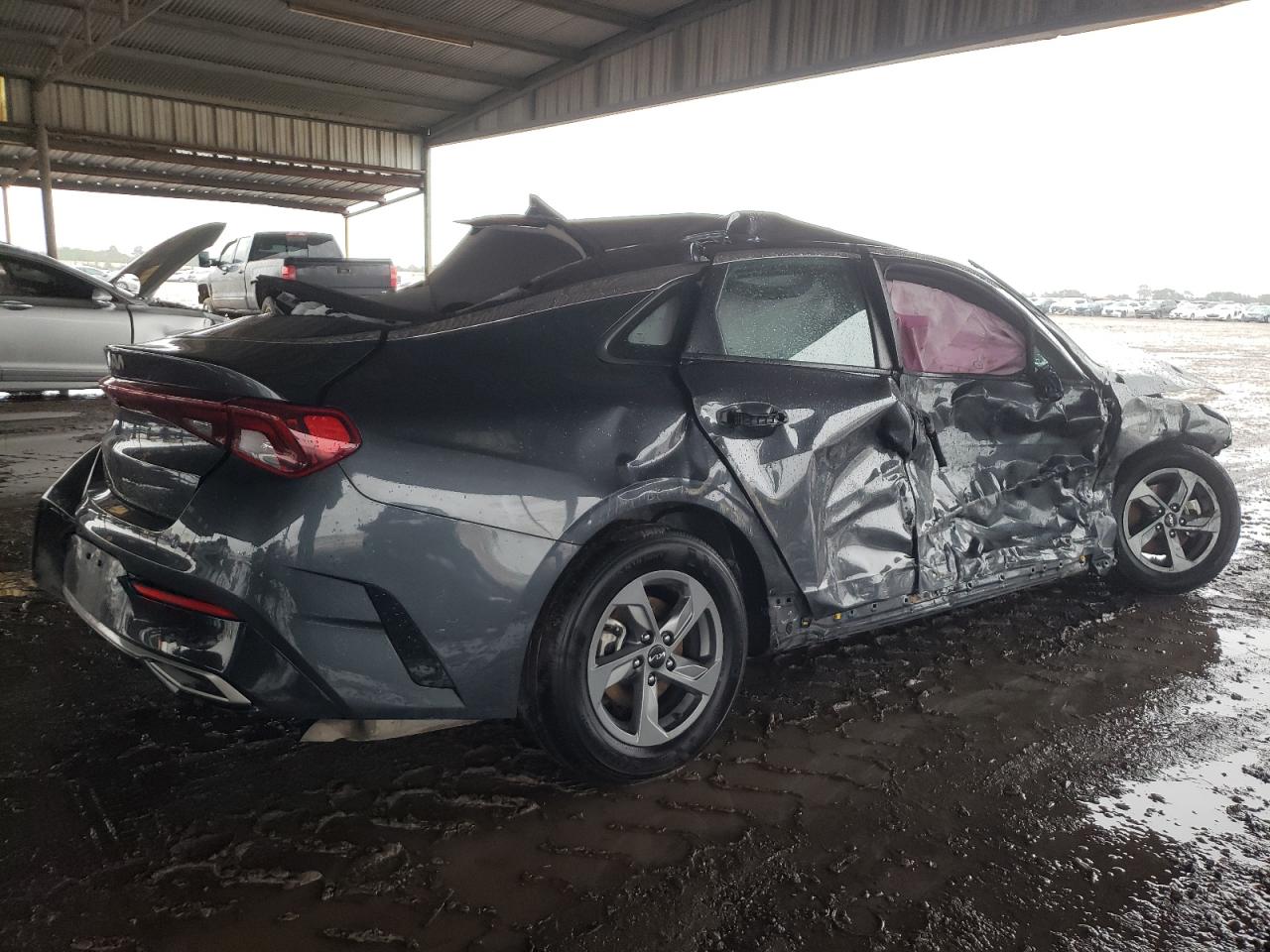 Image 3 of 2022 KIA K5 LXS 2022 with VIN 5XXG14J27NG135839