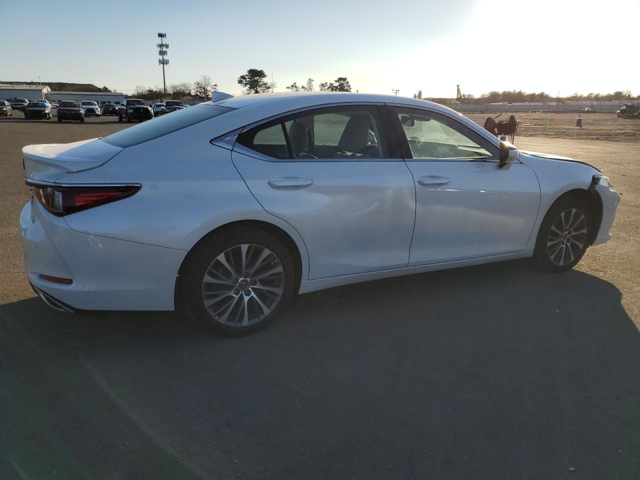 Image 3 of 2021 LEXUS ES 350 BASE 2021 with VIN 58ADZ1B18MU110347