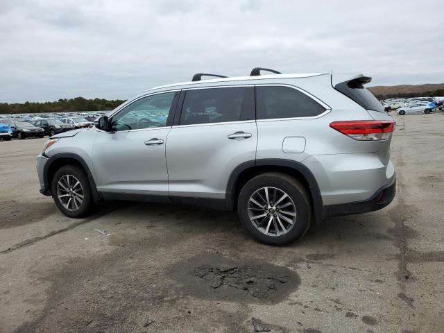Изображение 2 2019 TOYOTA HIGHLANDER SE 2019 с VIN 5TDJZRFH1KS596196