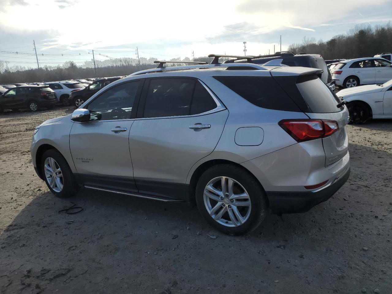 Image 2 of 2018 CHEVROLET EQUINOX PREMIER 2018 with VIN 3GNAXWEX0JS507412