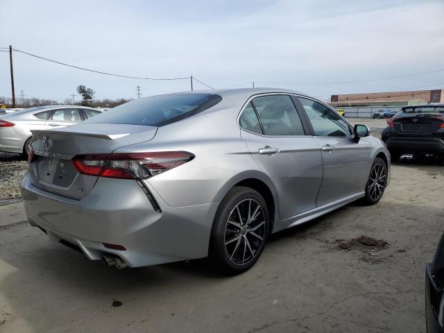 Obraz 3 z 2022 TOYOTA CAMRY SE 2022 z VIN 4T1G11AK4NU700231