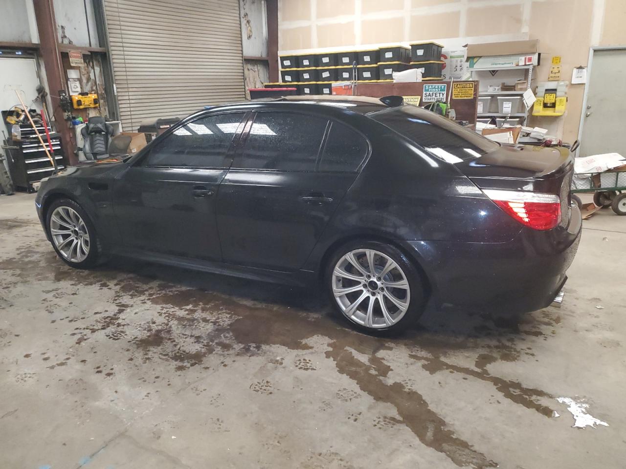 Image 2 of 2006 BMW M5  2006 with VIN WBSNB93586B582950