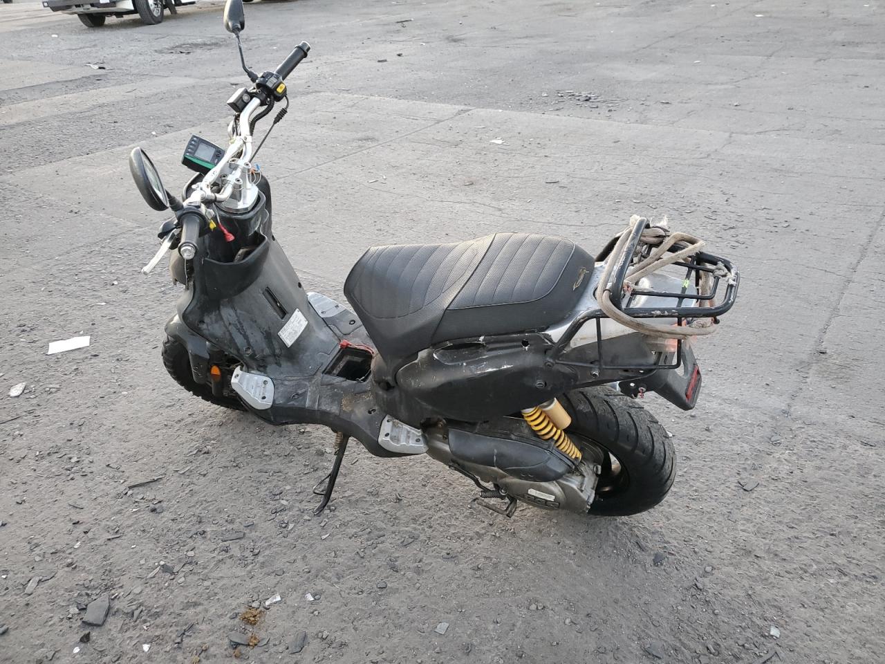 Obraz 3 z 2006 GENUINE SCOOTER CO. ROUGHHOUSE 50 2006 z VIN RFVPMP20761000577