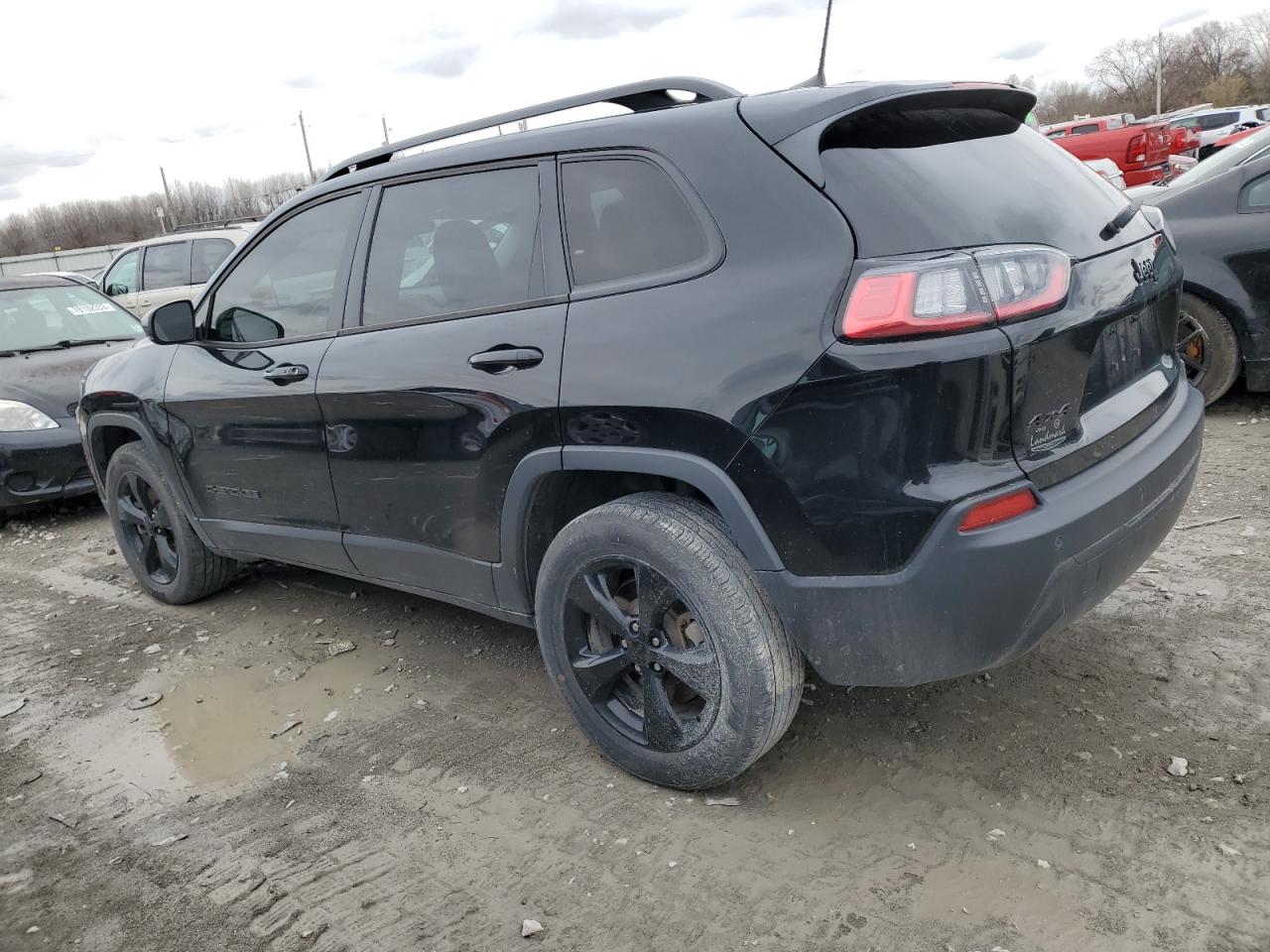 Image 2 of 2019 JEEP CHEROKEE LATITUDE PLUS 2019 with VIN 1C4PJMLB6KD432412