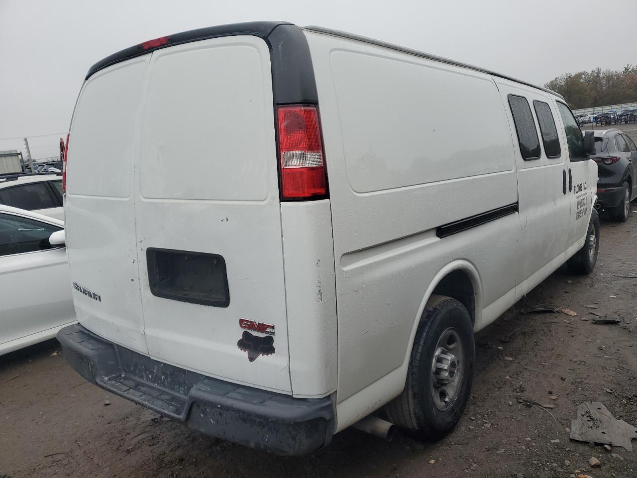 Изображение 3 2017 GMC SAVANA G3500 2017 с VIN 1GTZ7HFG0H1101227
