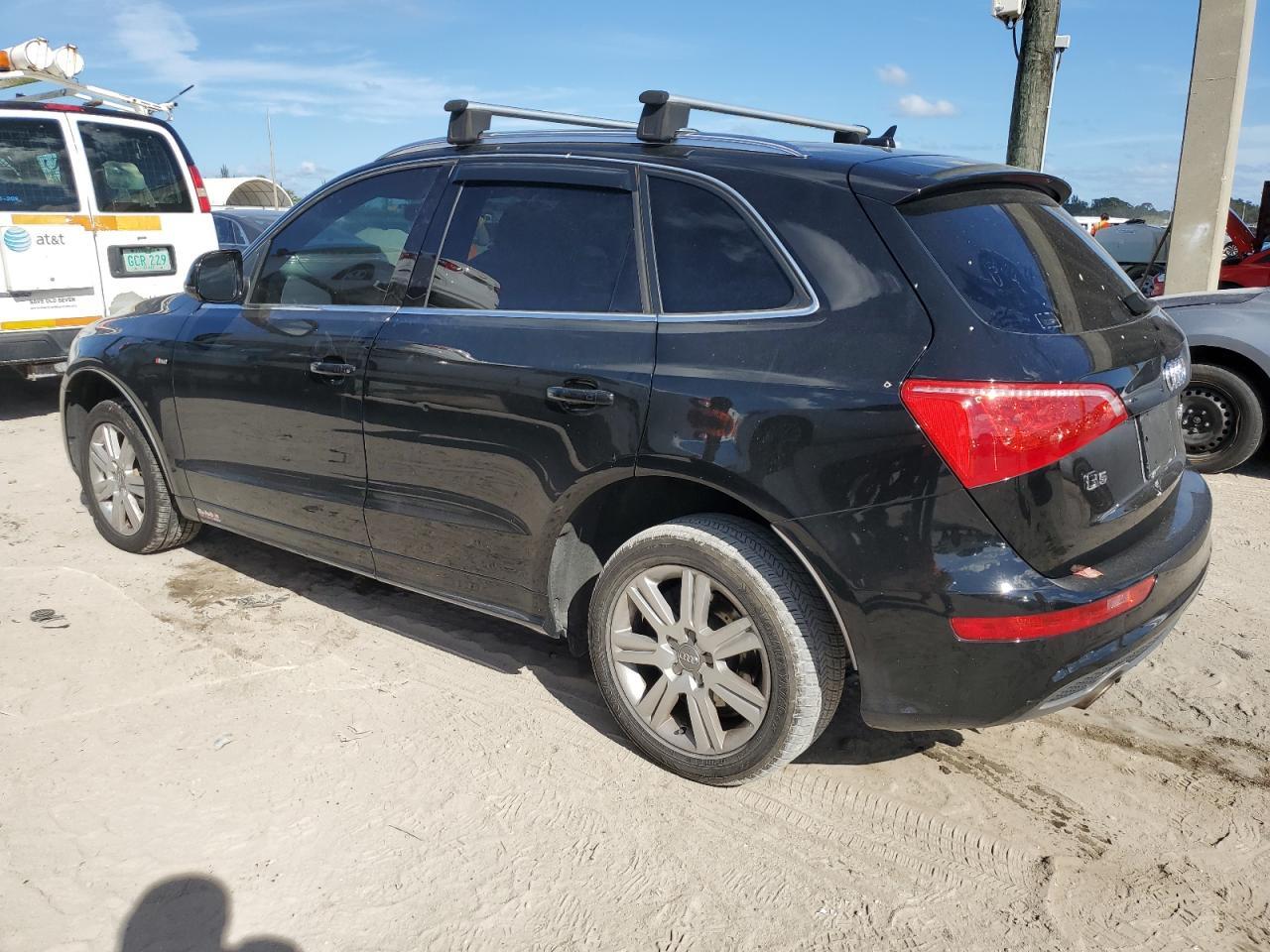 Image 2 of 2009 AUDI Q5 3.2 2009 with VIN WA1KK78R39A037592