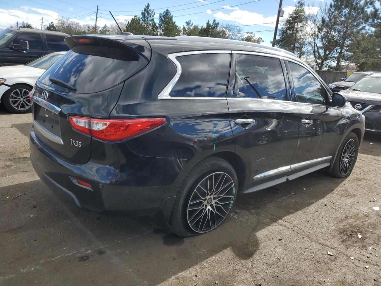 Image 3 of 2013 INFINITI JX35  2013 with VIN 5N1AL0MM6DC344750