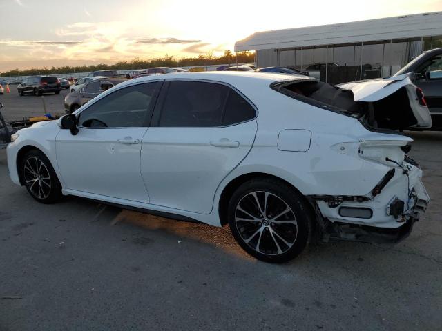 Obraz 2 z 2018 TOYOTA CAMRY L 2018 z VIN 4T1B11HK0JU617910