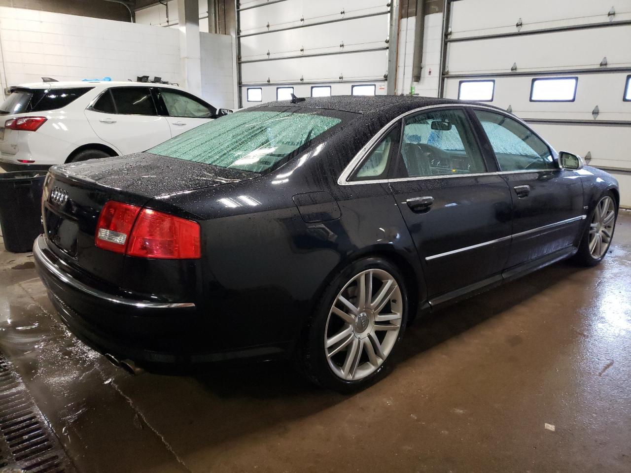 Image 3 of 2007 AUDI S8 QUATTRO 2007 with VIN WAUPN44EX7N007173