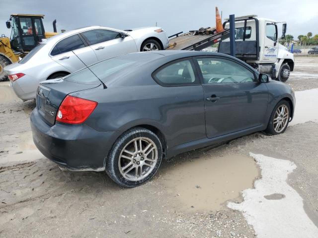 Obraz 3 z 2006 TOYOTA SCION TC 2006 z VIN JTKDE177860070181
