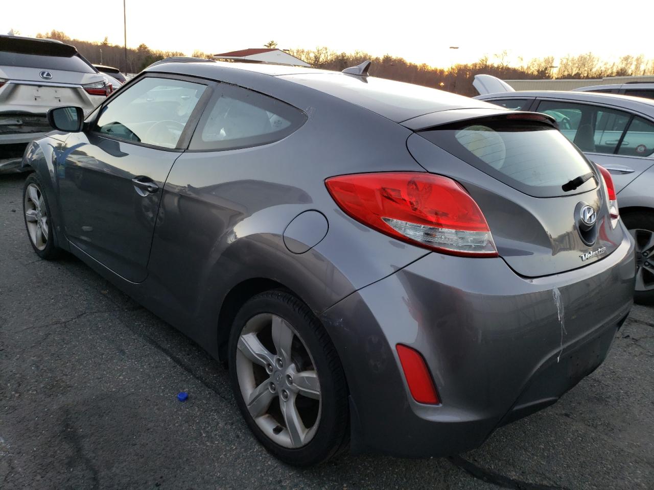 Image 2 of 2013 HYUNDAI VELOSTER  2013 with VIN KMHTC6AD1DU172301