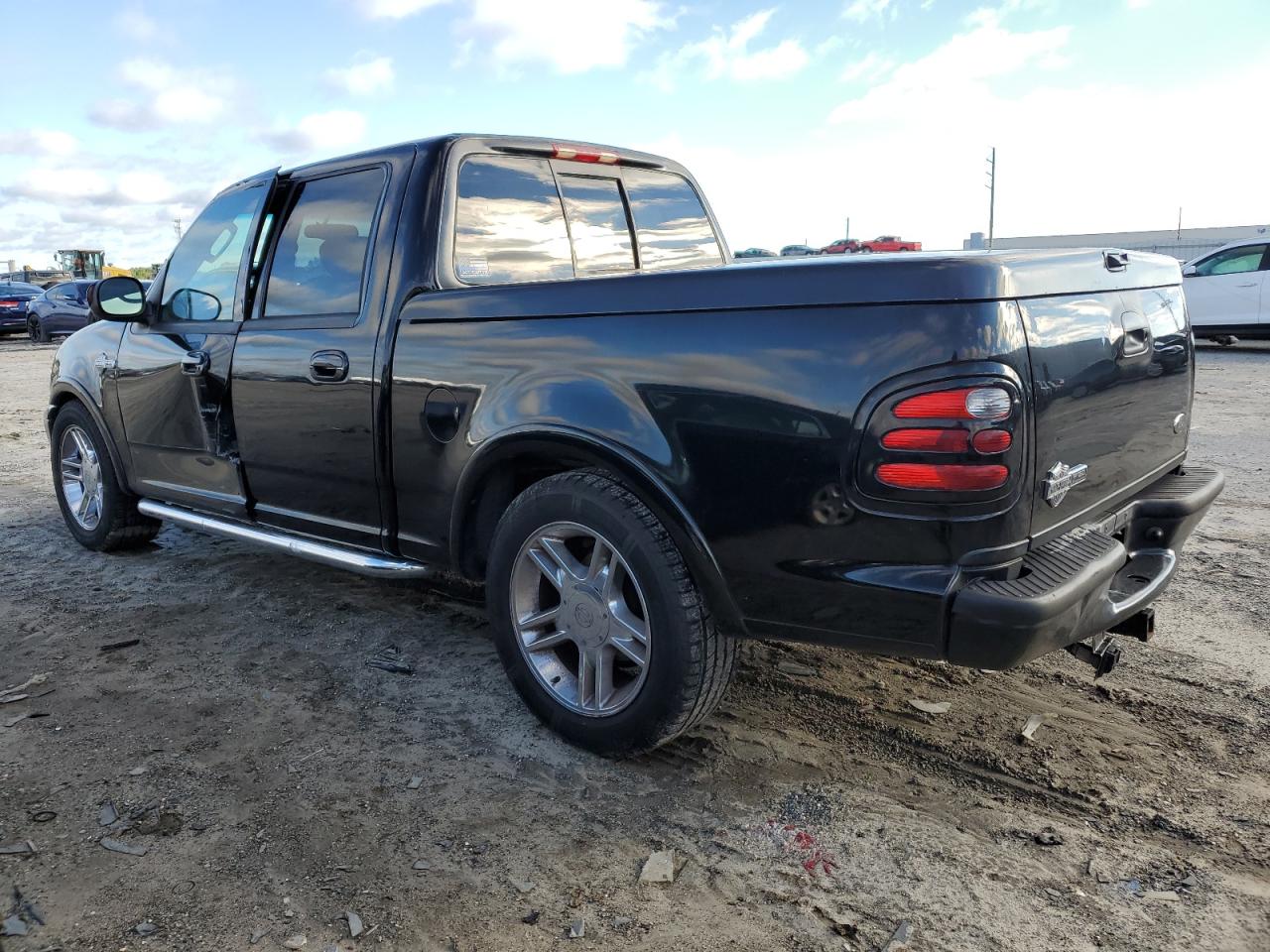 Изображение 2 2002 FORD F150 SUPERCREW HARLEY DAVIDSON 2002 с VIN 1FTRW07342KD27370