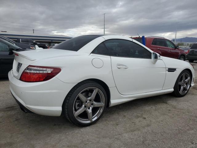 Image 3 of 2015 MERCEDES-BENZ SLK 250 2015 with VIN WDDPK4HA2FF104143