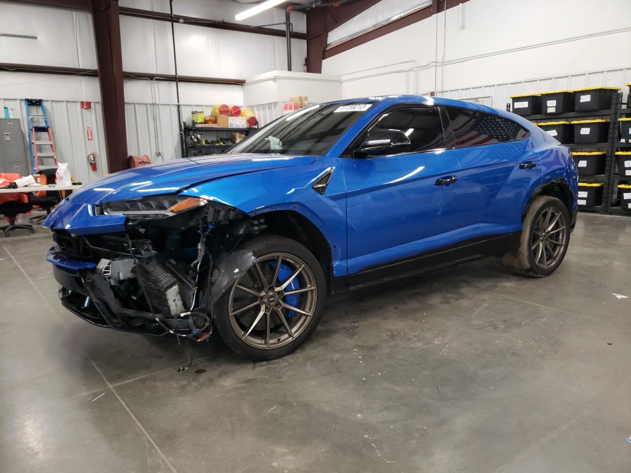 Obraz 1 z 2019 LAMBORGHINI URUS  2019 z VIN ZPBUA1ZL5KLA01012