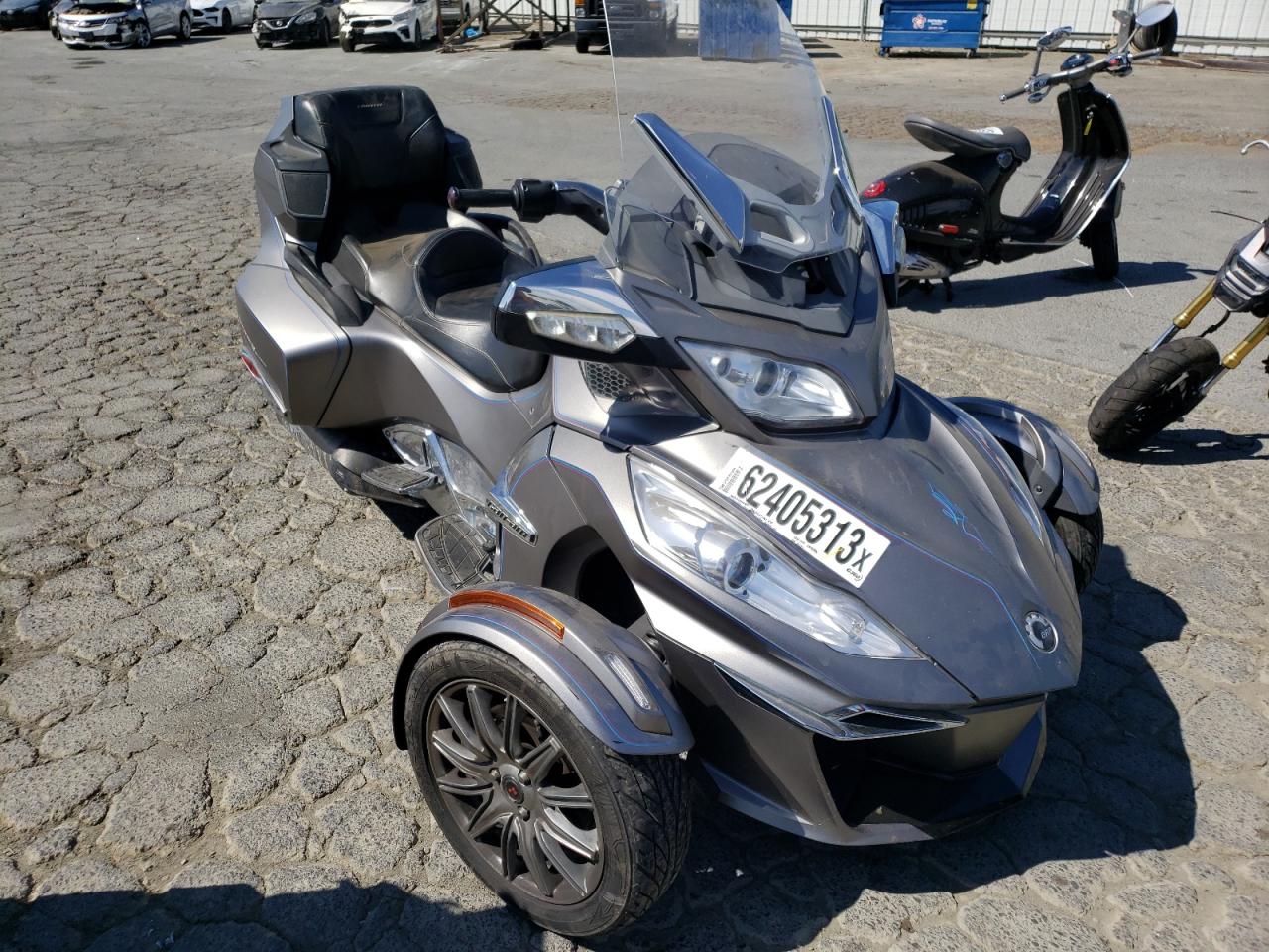 Obraz 1 z Can-Am Spyder Roadster Rt 2014 z VIN 2BXNBDD10EV002362