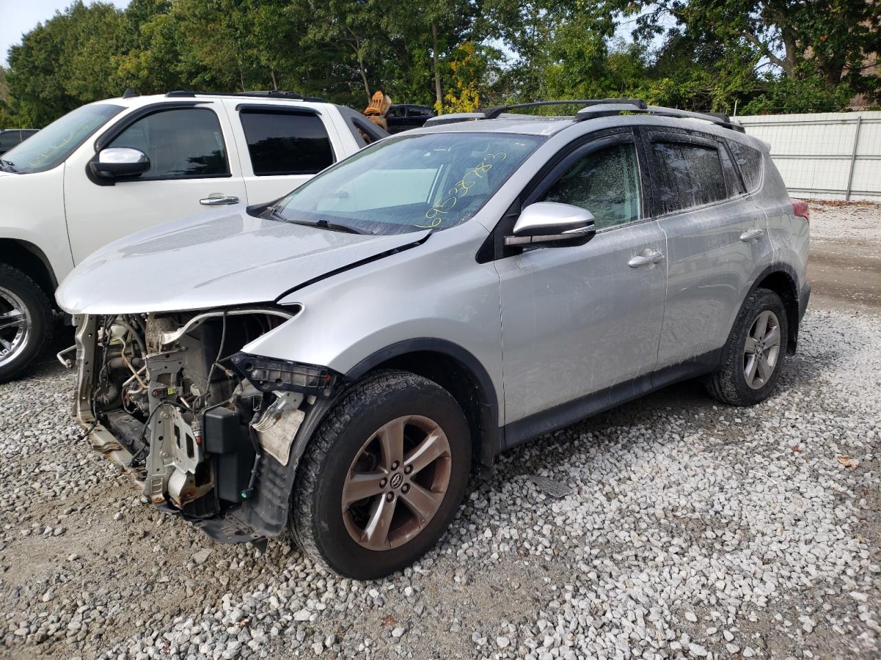Image 1 of 2015 TOYOTA RAV4 XLE 2015 with VIN 2T3RFREV9FW276681