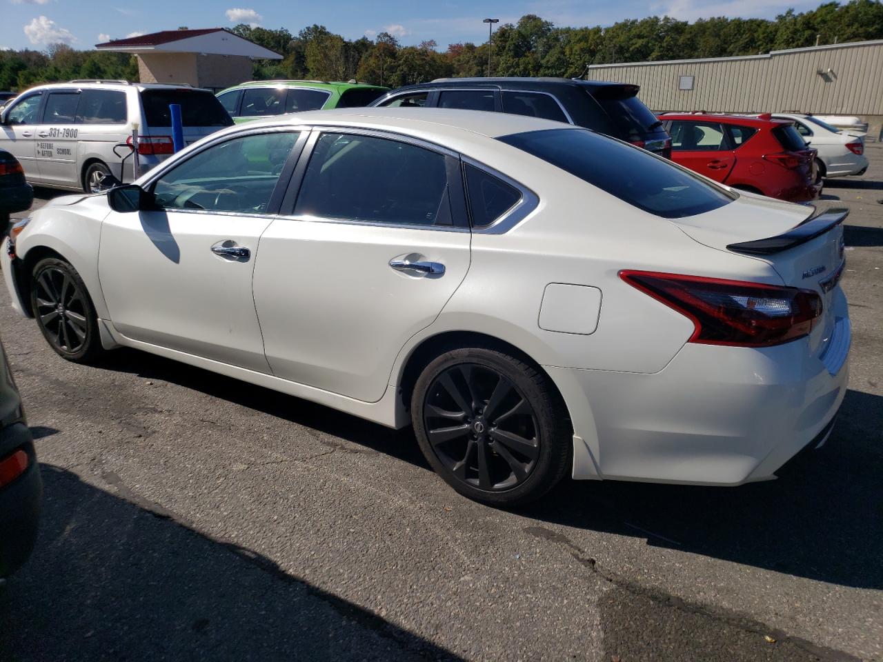 Obraz 2 z 2017 NISSAN ALTIMA 2.5 2017 z VIN 1N4AL3AP8HC277620