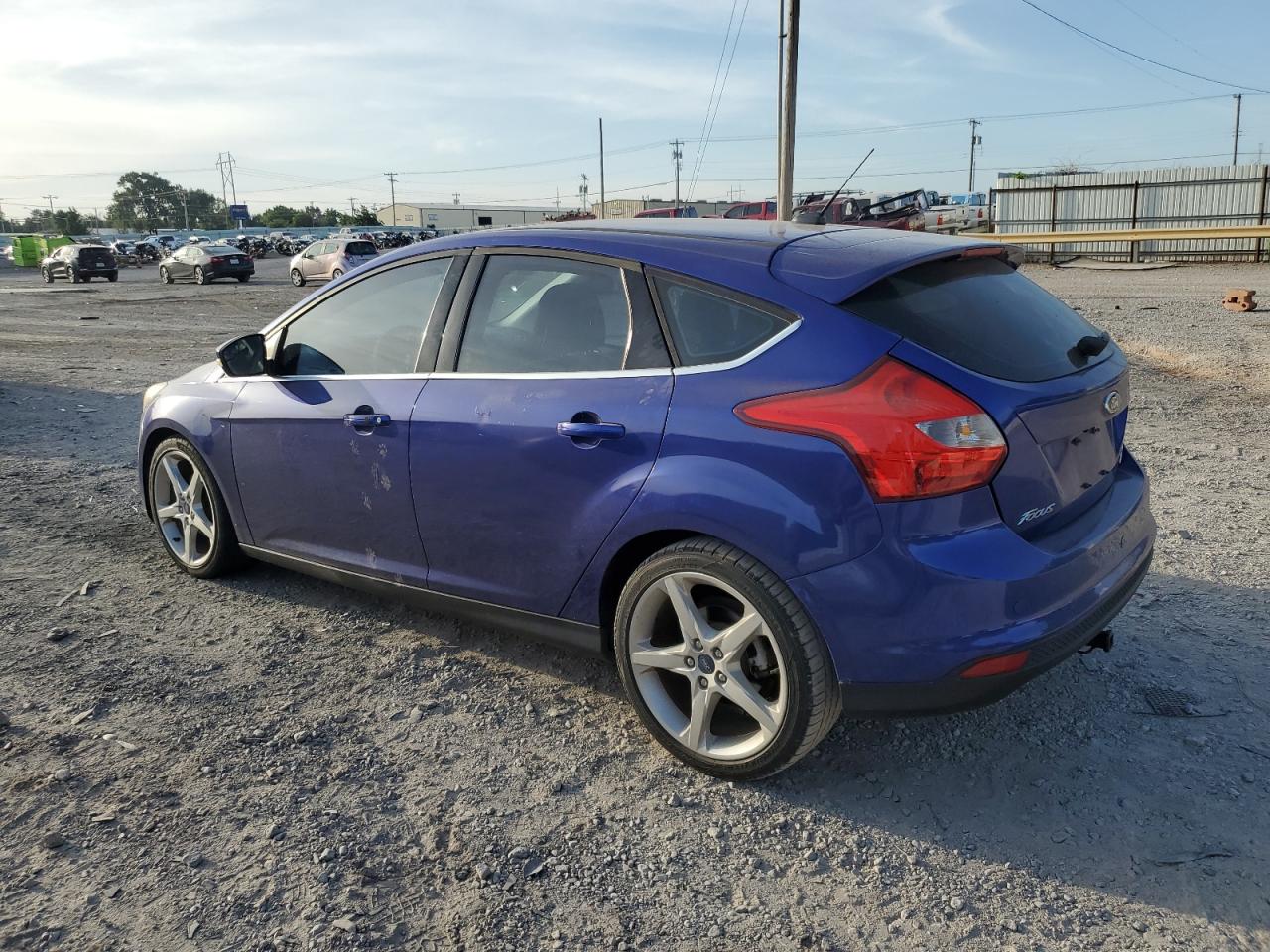 Obraz 2 z 2013 FORD FOCUS TITANIUM 2013 z VIN 1FADP3N28DL220473