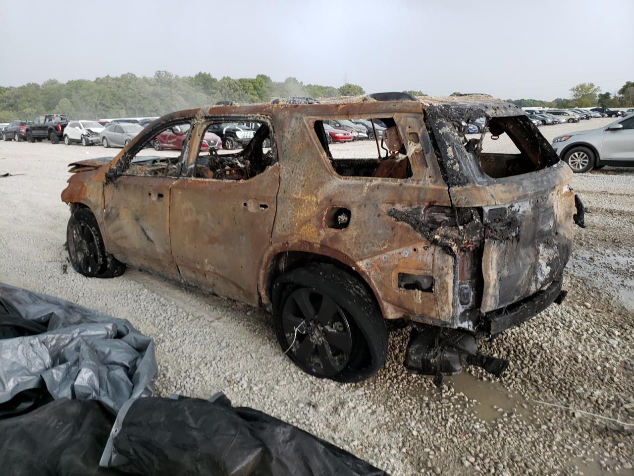 Image 2 of 2020 CHEVROLET TRAVERSE LT 2020 with VIN 1GNERHKW9LJ186347