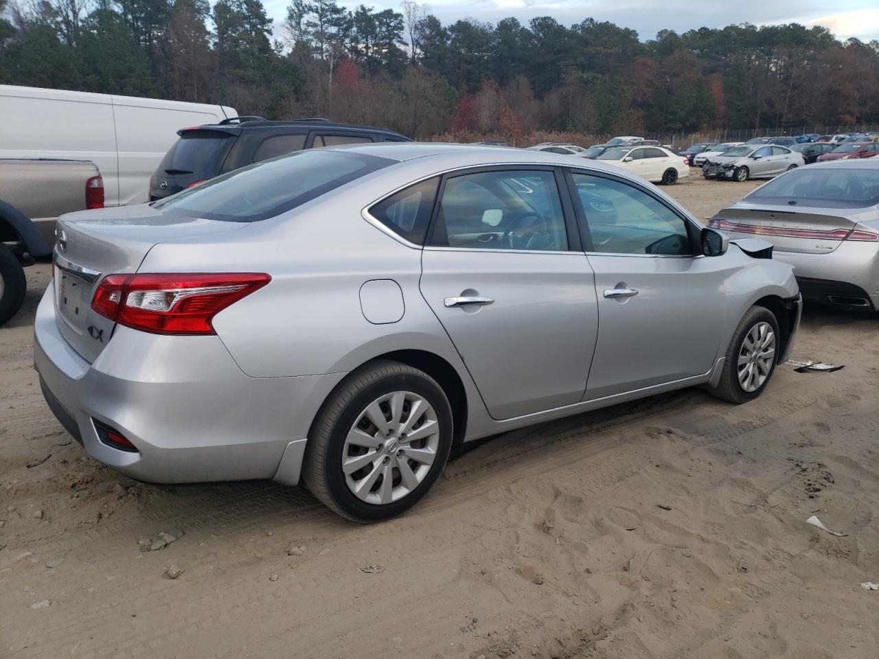 Изображение 3 2017 NISSAN SENTRA S 2017 с VIN 3N1AB7AP5HY212898