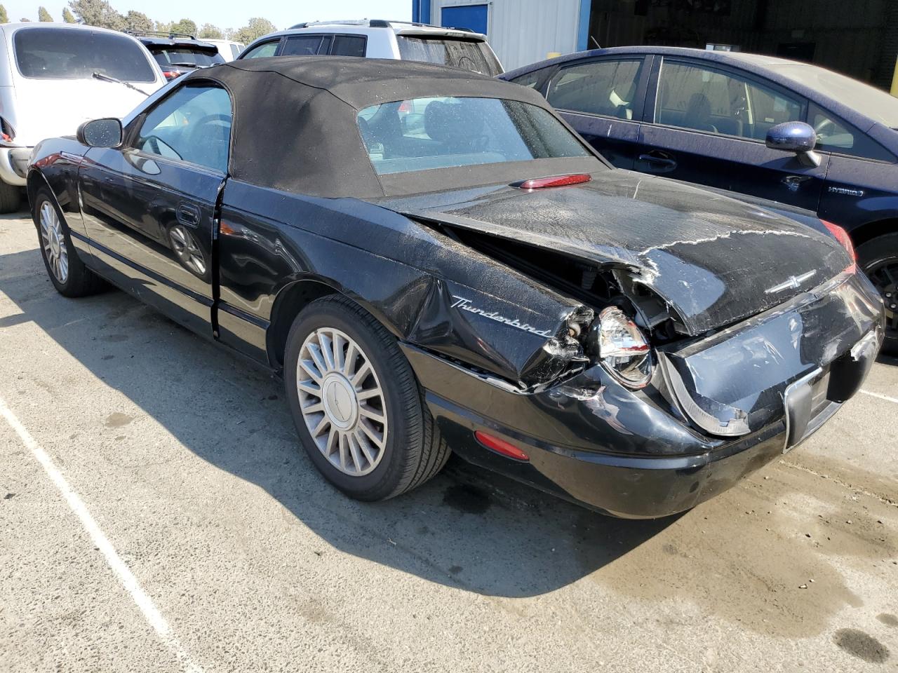 Image 2 of 2005 FORD THUNDERBIRD  2005 with VIN 1FAHP60A35Y106662