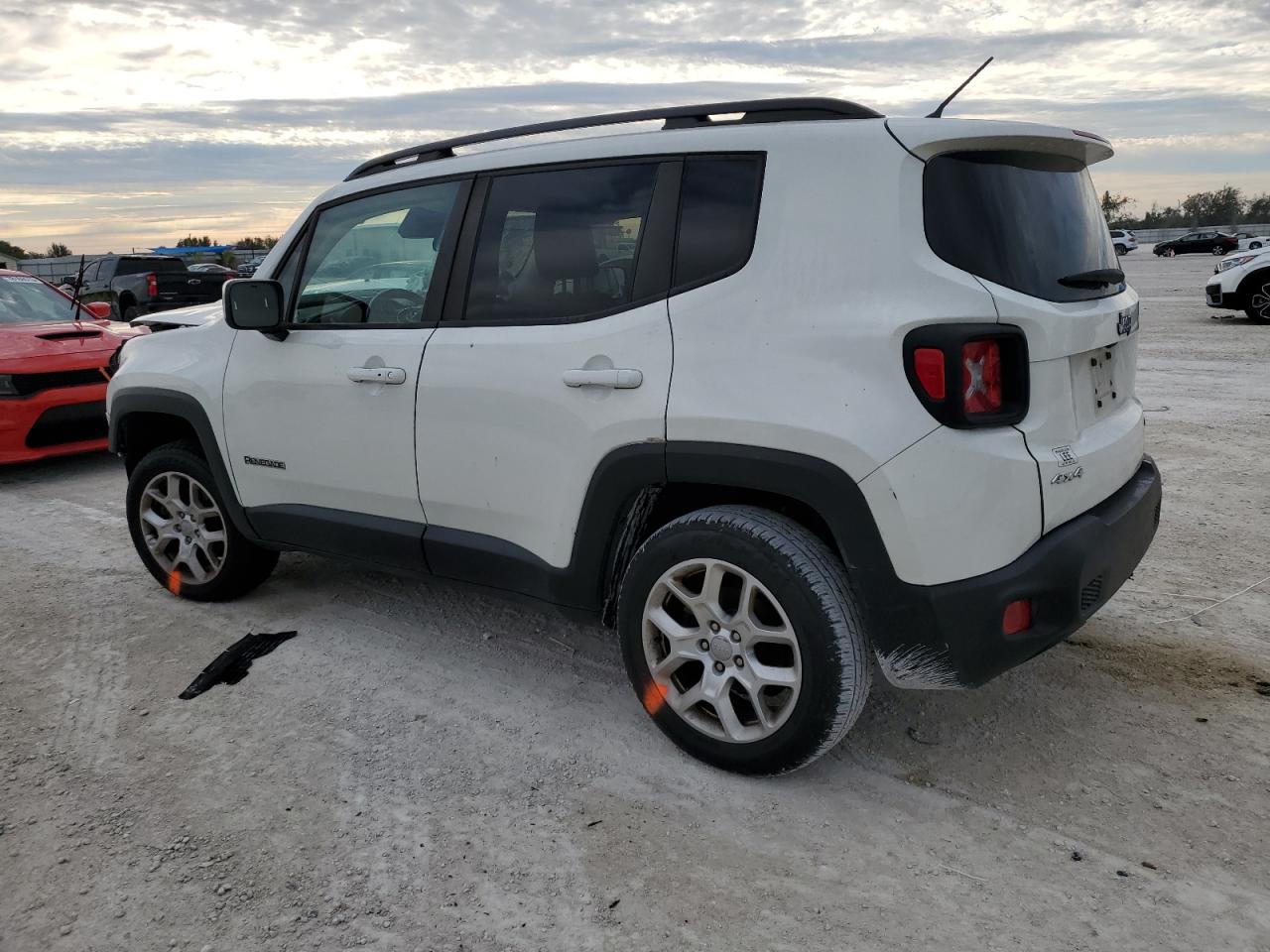 Obraz 2 z 2017 JEEP RENEGADE LATITUDE 2017 z VIN ZACCJBBB5HPF63099