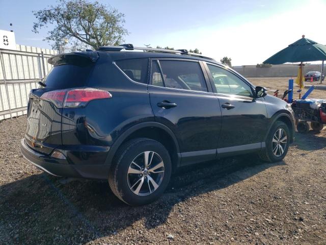 Obraz 3 z 2017 TOYOTA RAV4 XLE 2017 z VIN JTMWFREV0HJ138483