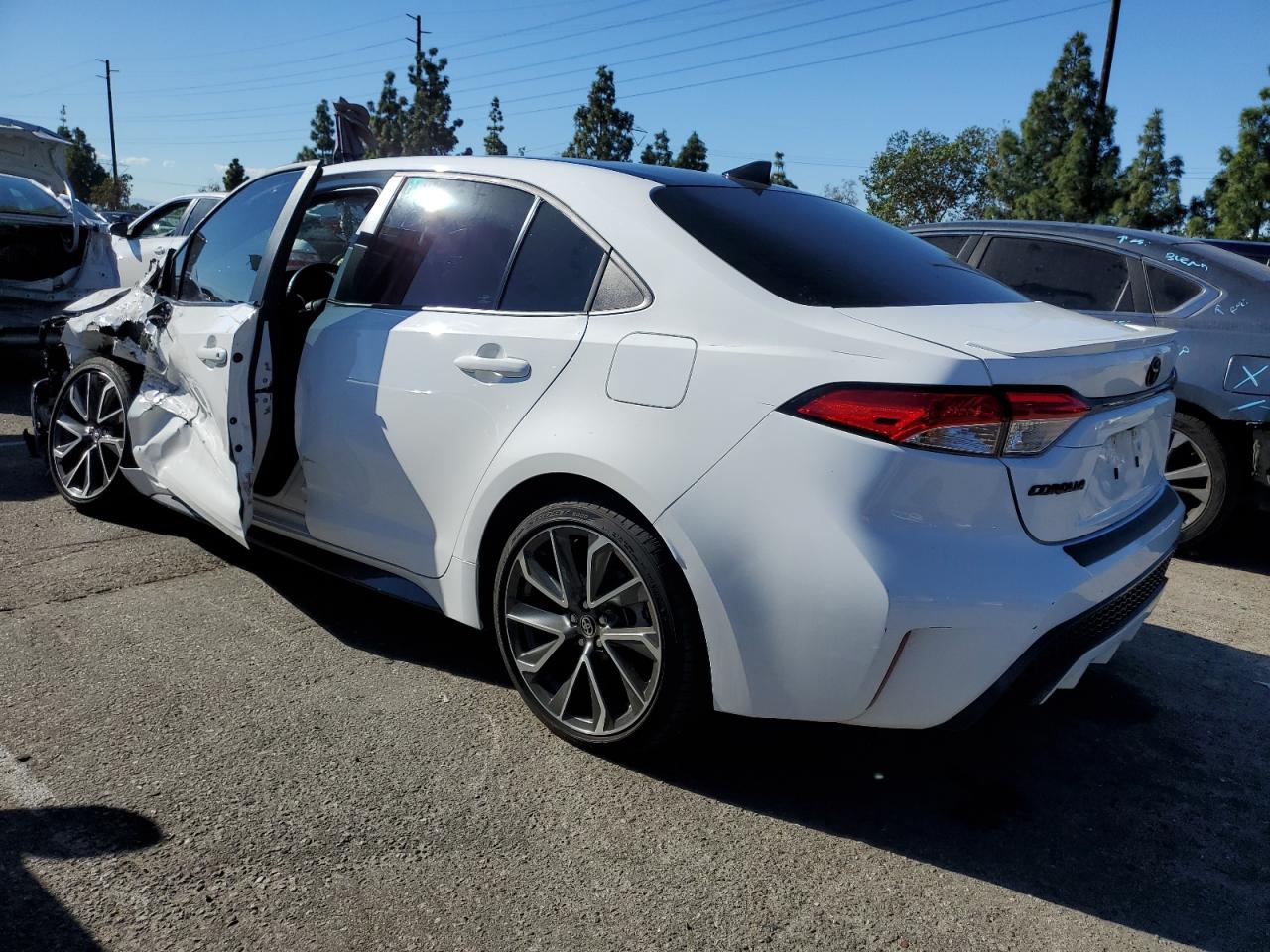 Obraz 2 z 2022 TOYOTA COROLLA SE 2022 z VIN 5YFS4MCE1NP116333