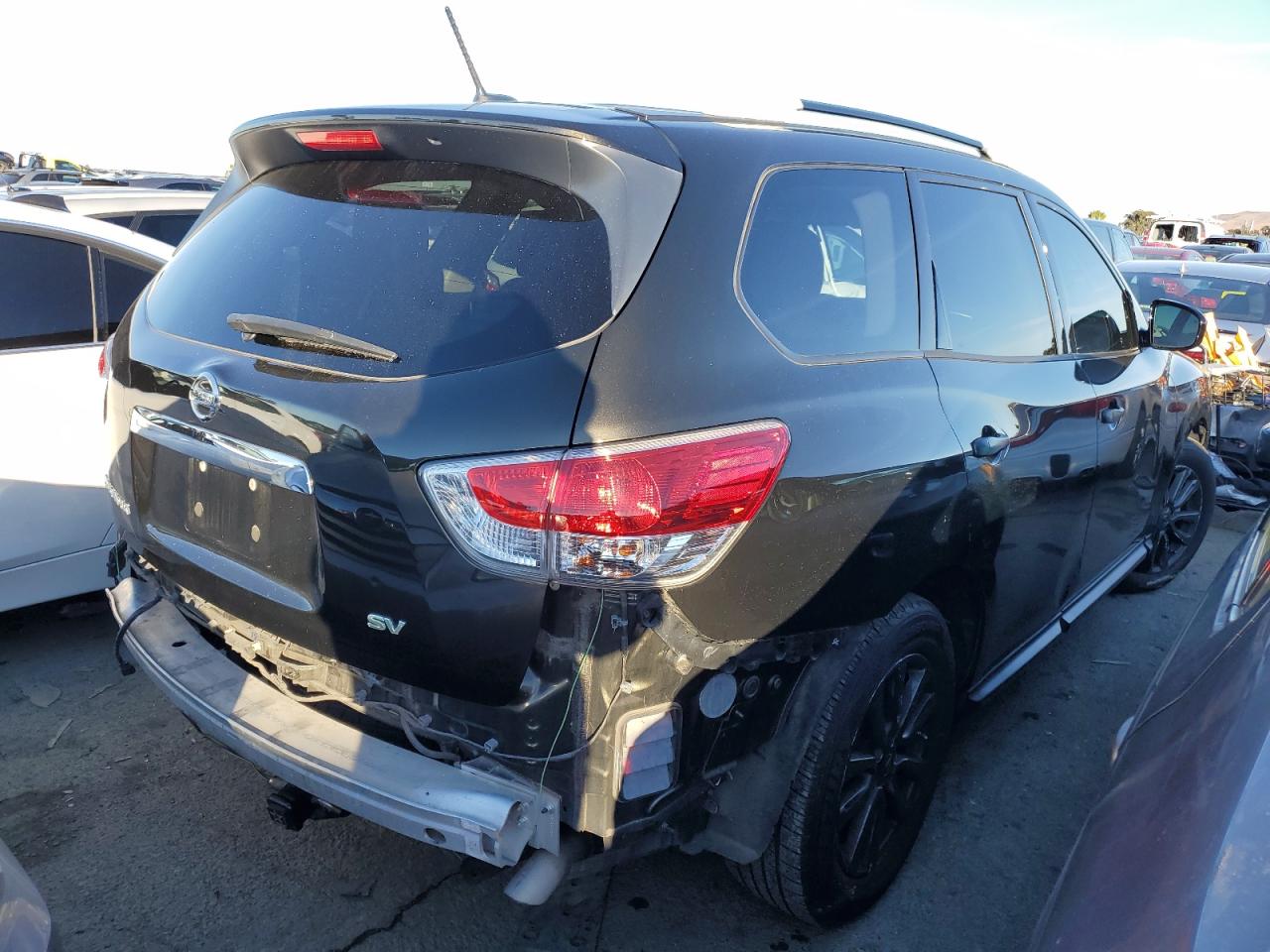 Obraz 3 z 2016 NISSAN PATHFINDER S 2016 z VIN 5N1AR2MN7GC625995