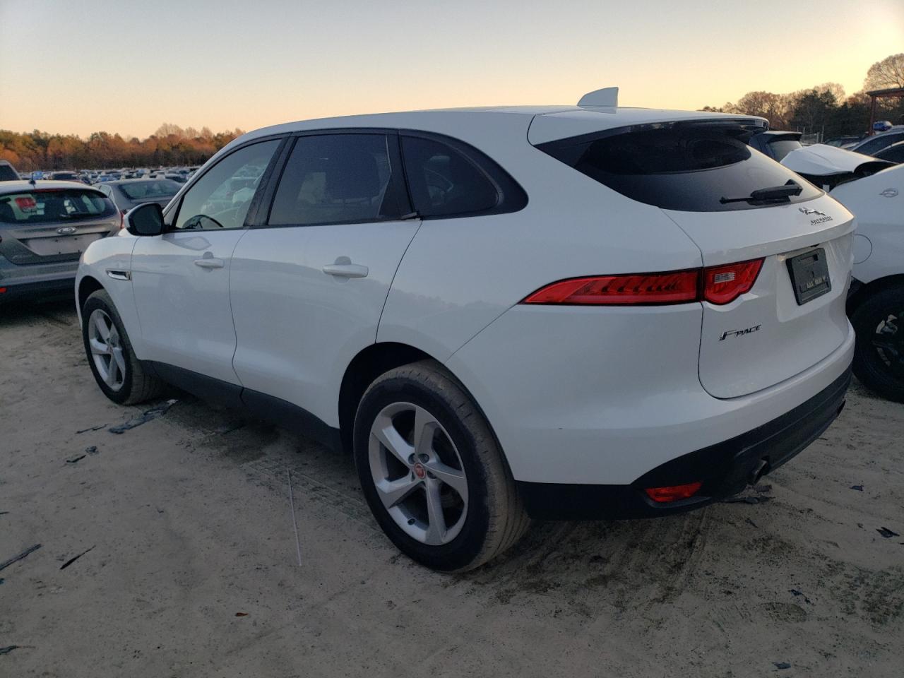 Image 2 of 2018 JAGUAR F-PACE PREMIUM 2018 with VIN SADCJ2GX4JA203787