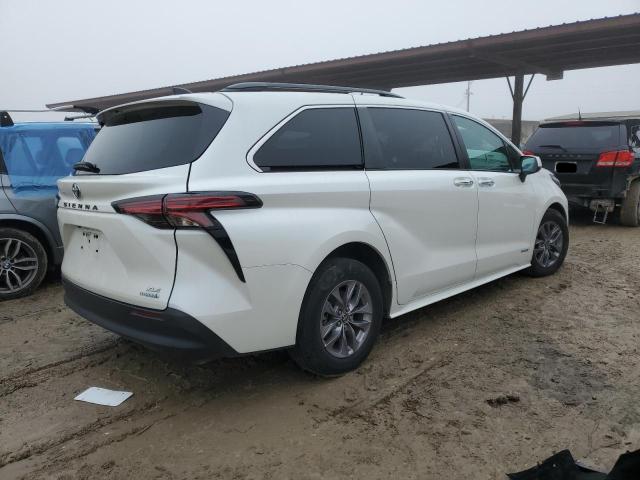 Image 3 of 2021 TOYOTA SIENNA XLE 2021 with VIN 5TDYRKEC4MS045646