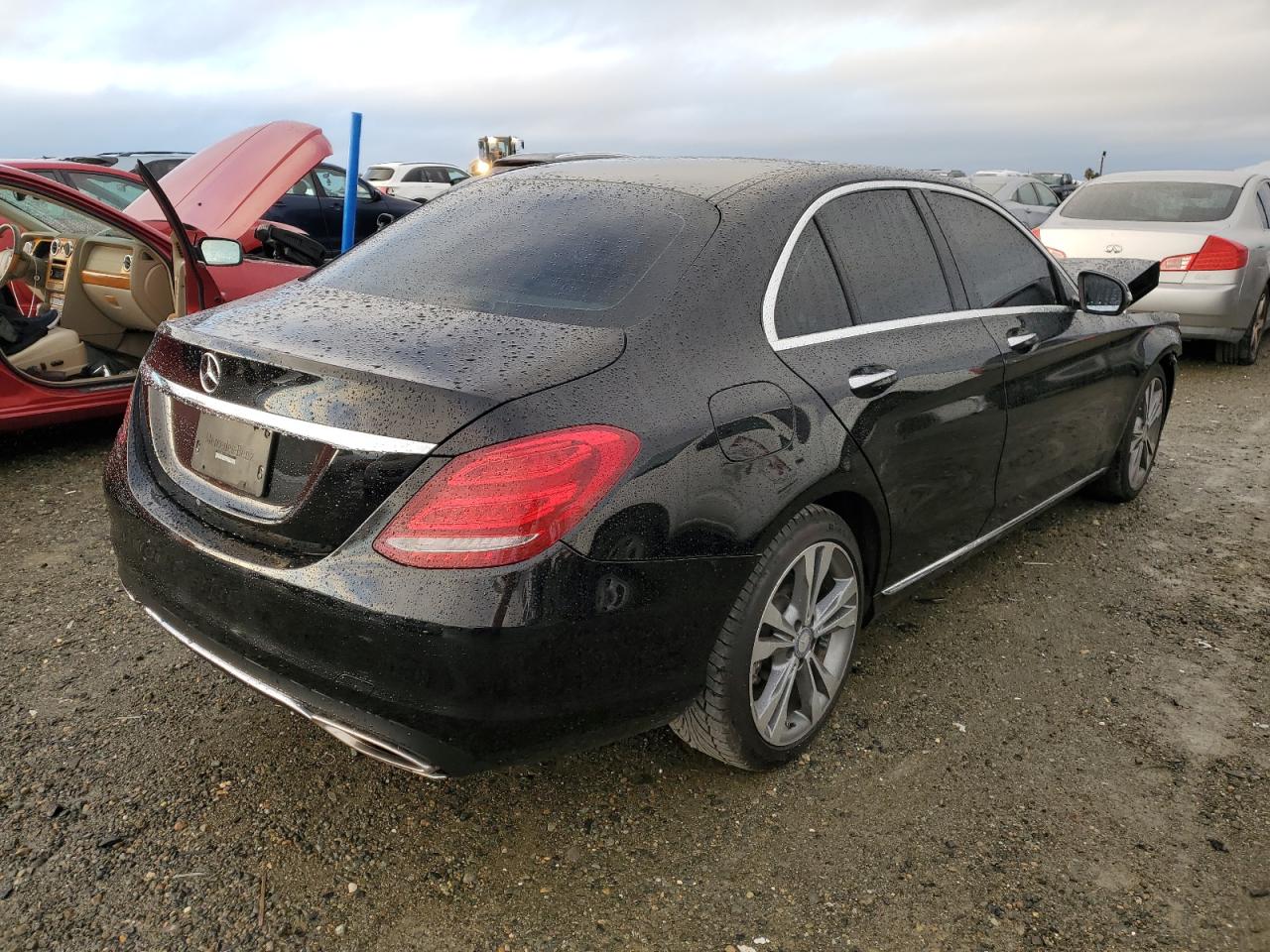 Изображение 3 2017 MERCEDES-BENZ C 300 2017 с VIN 55SWF4JB2HU187088
