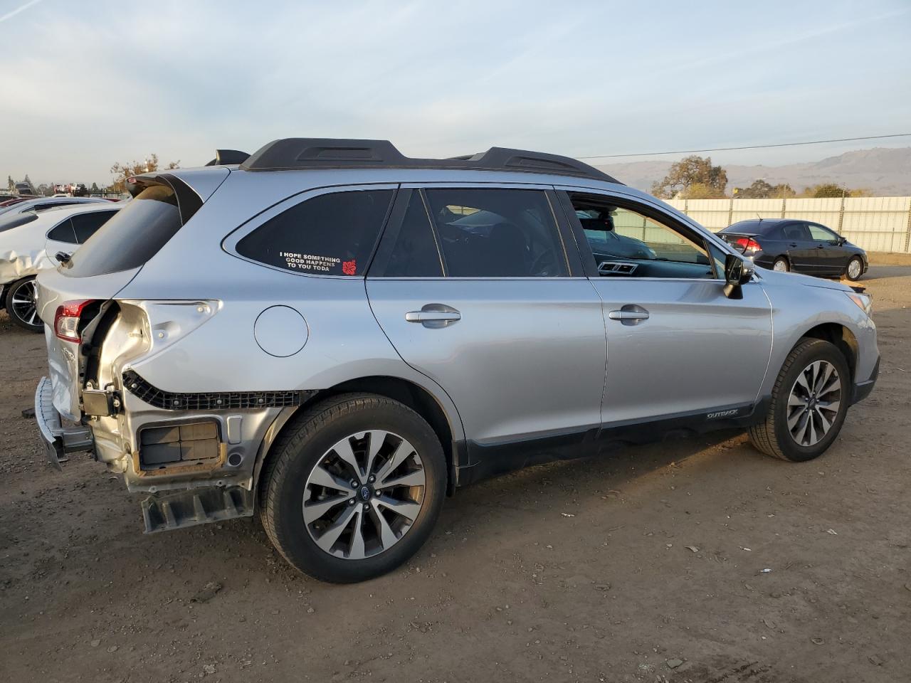 Изображение 3 2017 SUBARU OUTBACK 2.5I LIMITED 2017 с VIN 4S4BSANC7H3376910