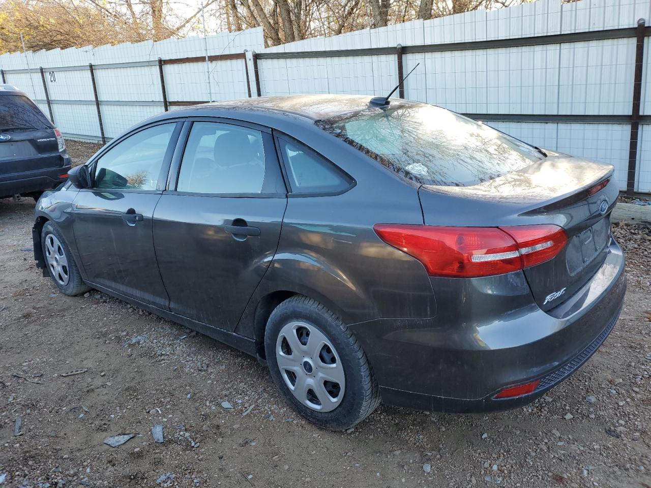 Obraz 2 z 2015 FORD FOCUS S 2015 z VIN 1FADP3E23FL304574