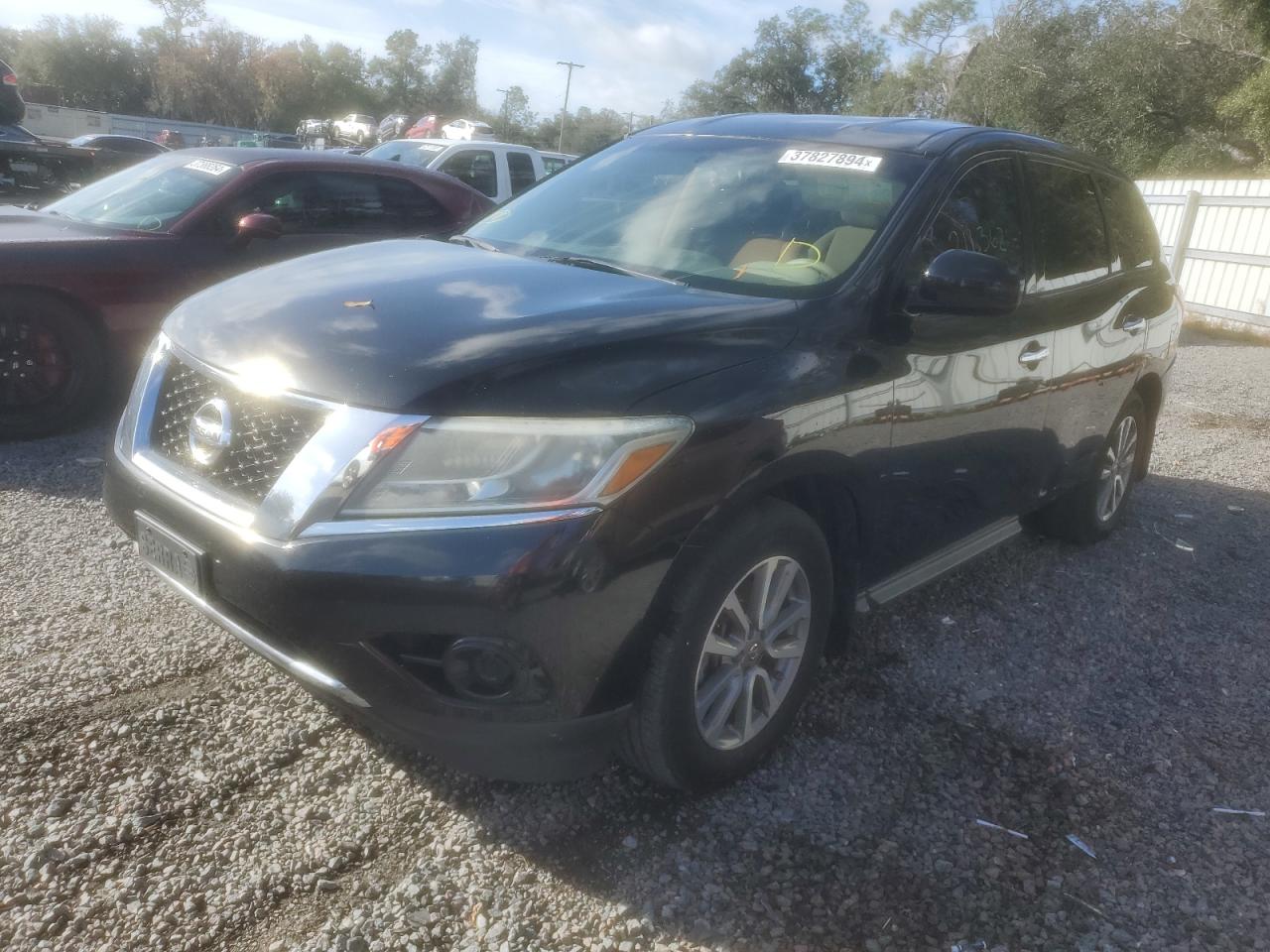 Image 1 of 2014 NISSAN PATHFINDER S 2014 with VIN 5N1AR2MN2EC690735