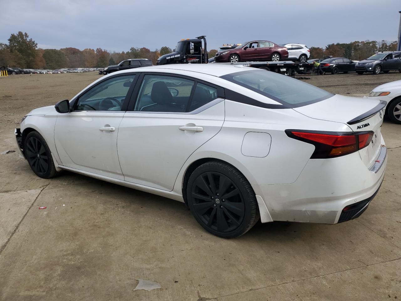 Obraz 2 z 2022 NISSAN ALTIMA SR 2022 z VIN 1N4BL4CV1NN380044