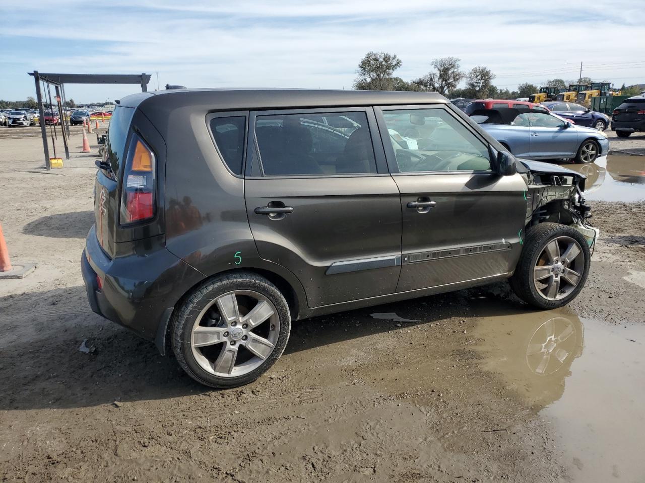 Obraz 3 z 2011 KIA SOUL + 2011 z VIN KNDJT2A29B7215264