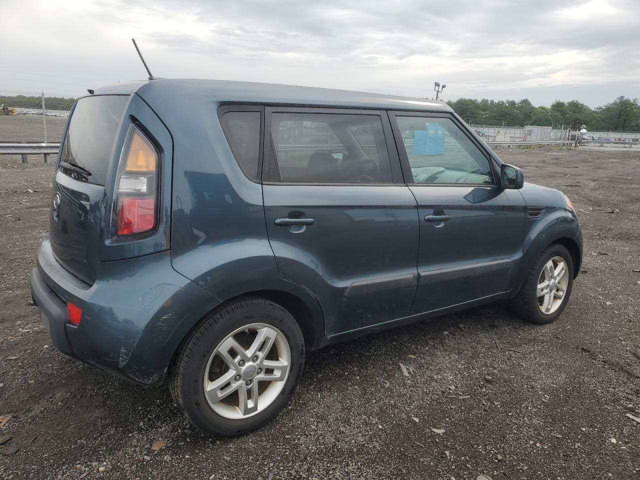 Изображение 3 2011 KIA SOUL + 2011 с VIN KNDJT2A28B7251379
