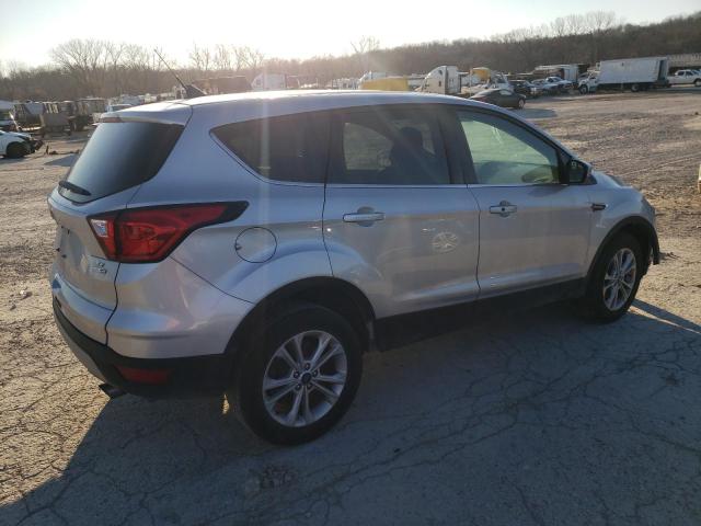 Image 3 of 2019 FORD ESCAPE SE 2019 with VIN 1FMCU9GDXKUB58478