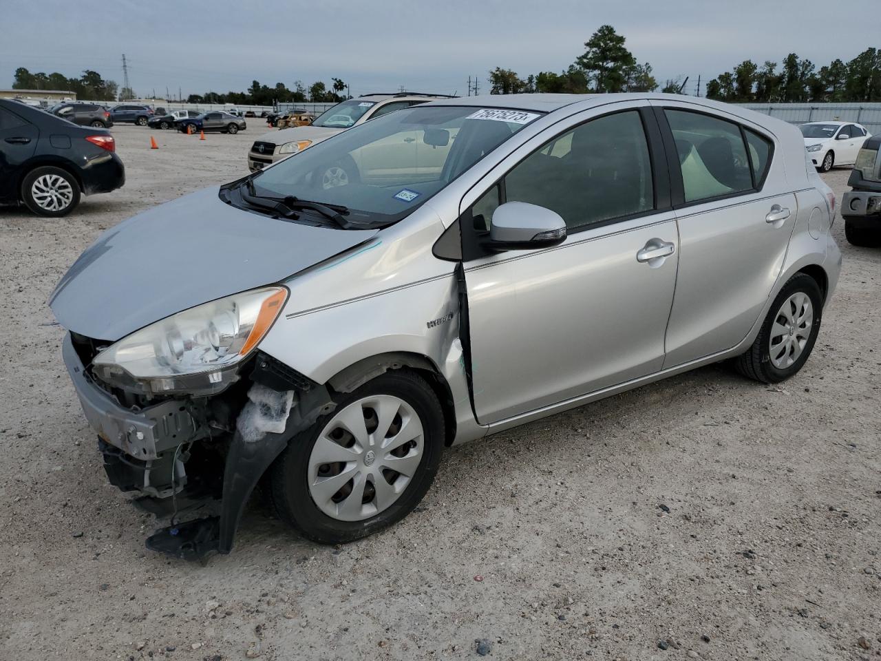 Изображение 1 2013 TOYOTA PRIUS C  2013 с VIN JTDKDTB37D1541617