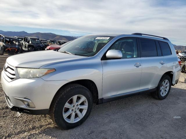 Obraz 1 z 2013 TOYOTA HIGHLANDER BASE 2013 z VIN 5TDBK3EH8DS208911