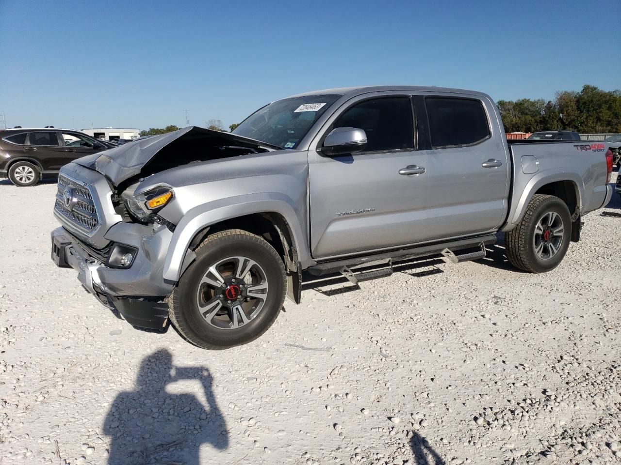 Image 1 of 2017 TOYOTA TACOMA DOUBLE CAB 2017 with VIN 5TFCZ5AN1HX105062